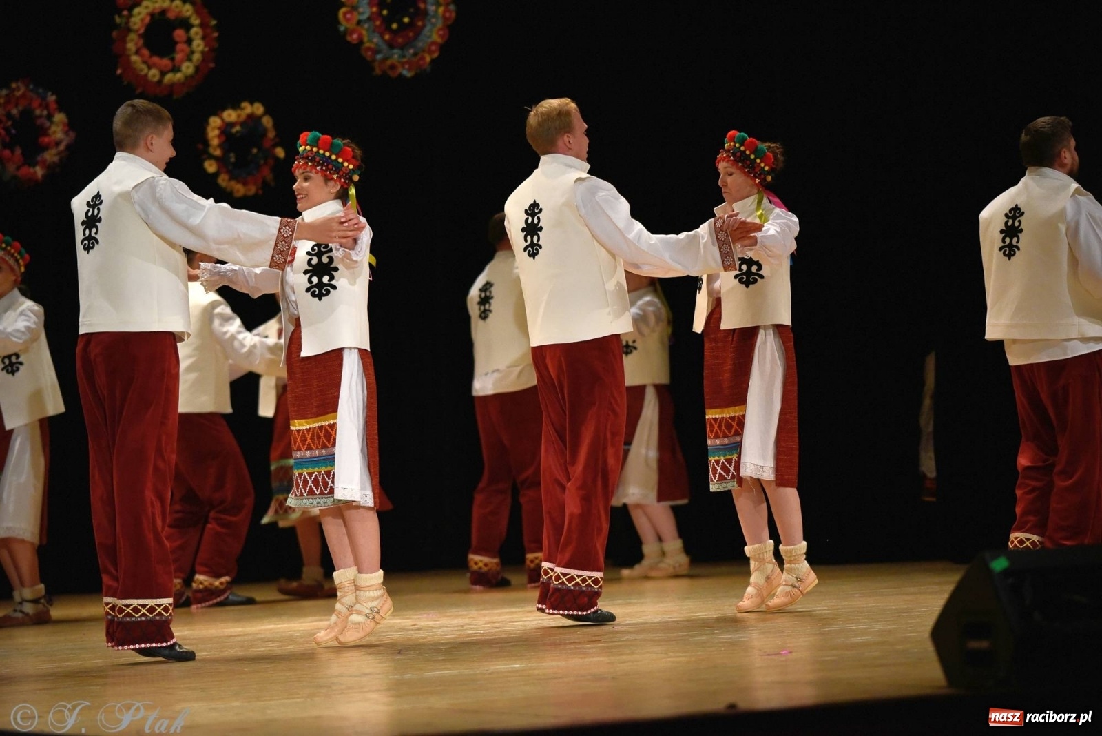 Zdjęcie w galerii na portalu naszraciborz.pl: Zespoły Źródła wspierają Kamilka. Piękny koncert w RCK [FOTO i WIDEO] wiadomości z regionu