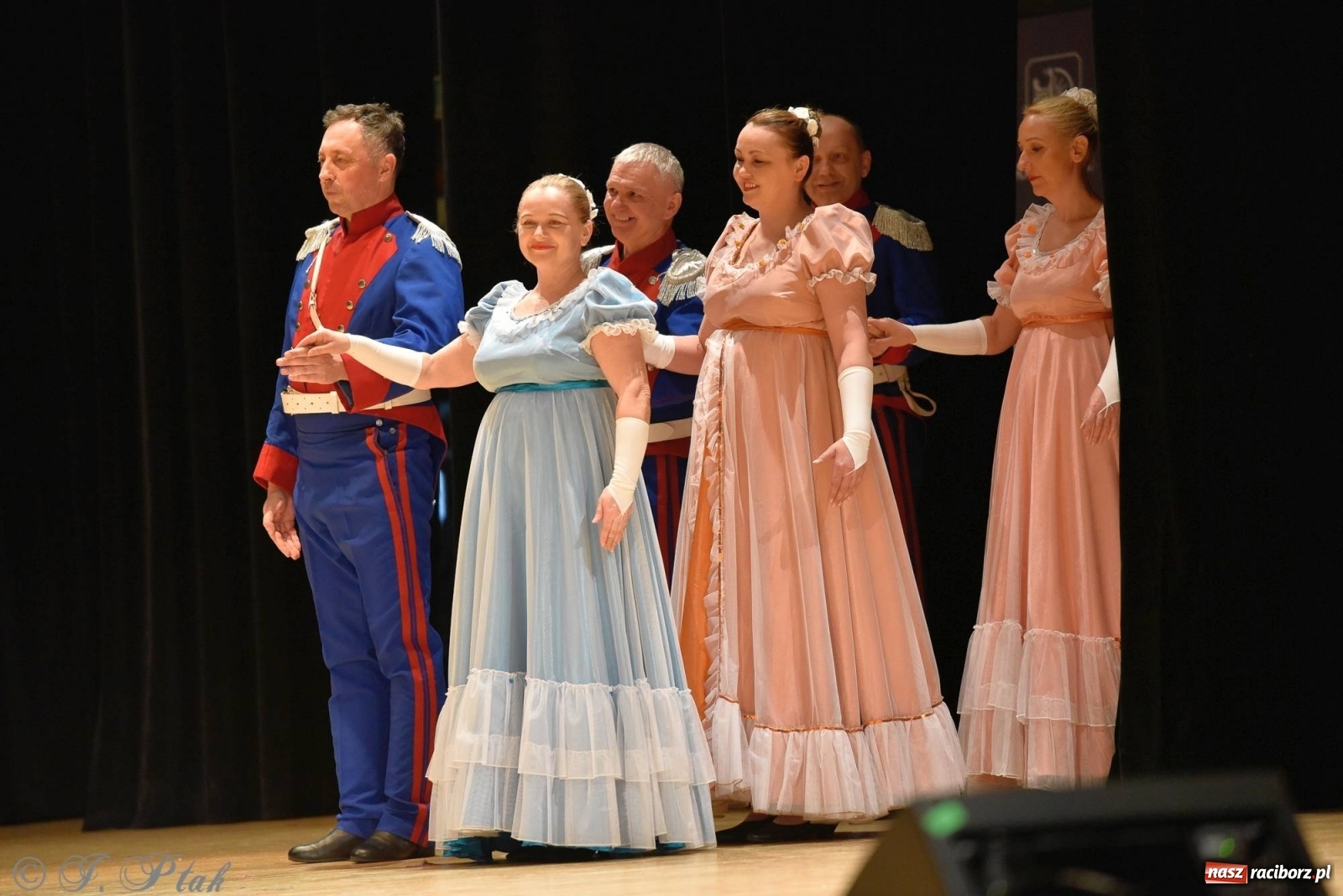 Zdjęcie w galerii na portalu naszraciborz.pl: Zespoły Źródła wspierają Kamilka. Piękny koncert w RCK [FOTO i WIDEO] wiadomości z regionu