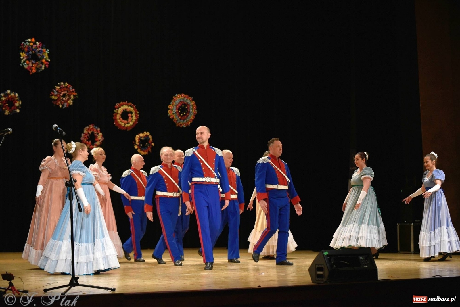 Zdjęcie w galerii na portalu naszraciborz.pl: Zespoły Źródła wspierają Kamilka. Piękny koncert w RCK [FOTO i WIDEO] wiadomości z regionu