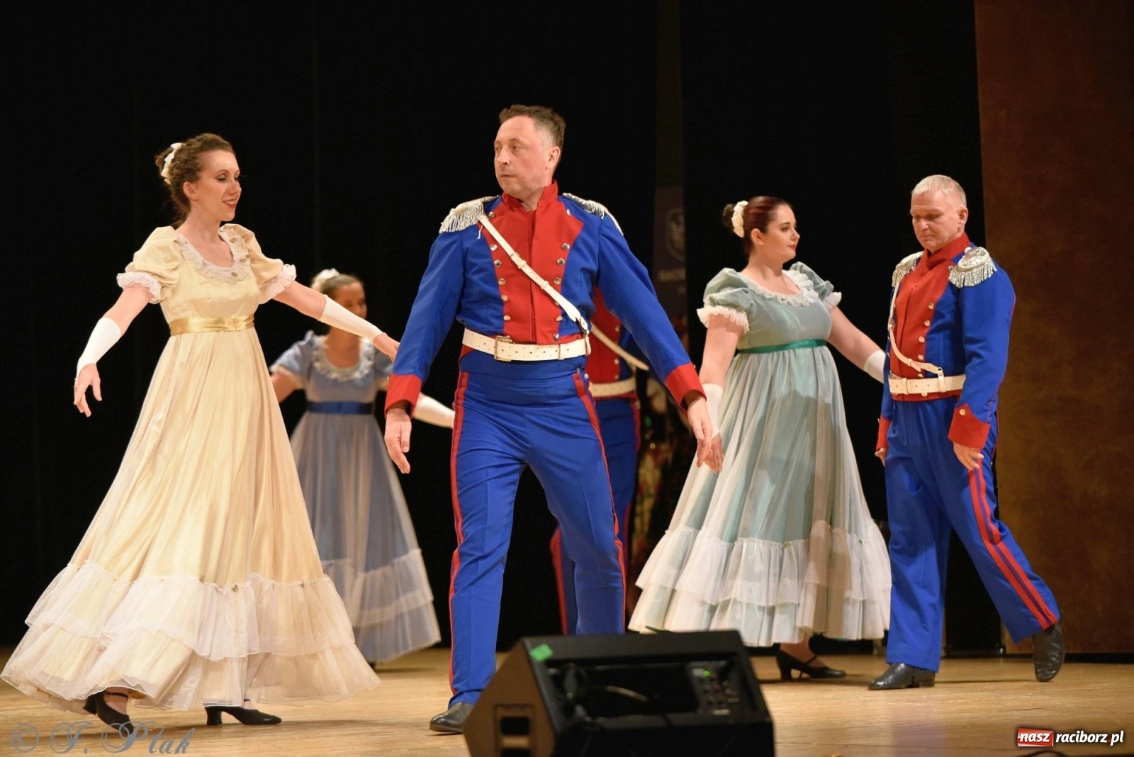 Zdjęcie w galerii na portalu naszraciborz.pl: Zespoły Źródła wspierają Kamilka. Piękny koncert w RCK [FOTO i WIDEO] wiadomości z regionu