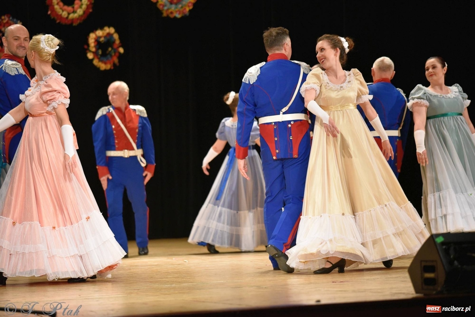 Zdjęcie w galerii na portalu naszraciborz.pl: Zespoły Źródła wspierają Kamilka. Piękny koncert w RCK [FOTO i WIDEO] wiadomości z regionu