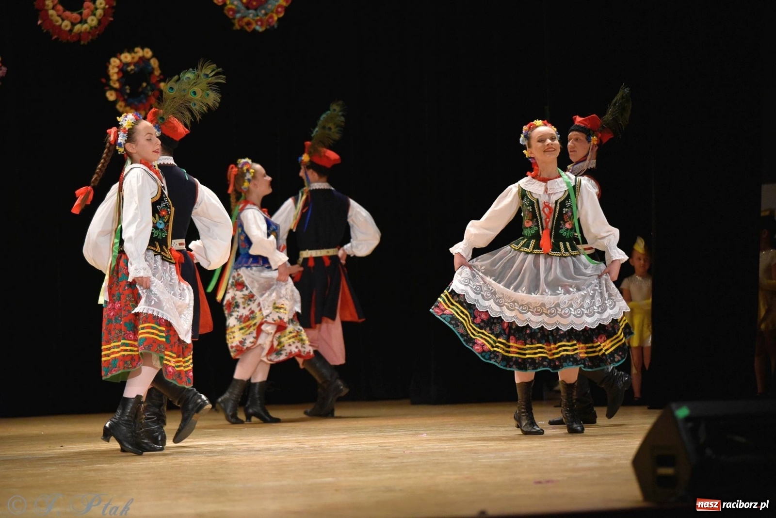 Zdjęcie w galerii na portalu naszraciborz.pl: Zespoły Źródła wspierają Kamilka. Piękny koncert w RCK [FOTO i WIDEO] wiadomości z regionu