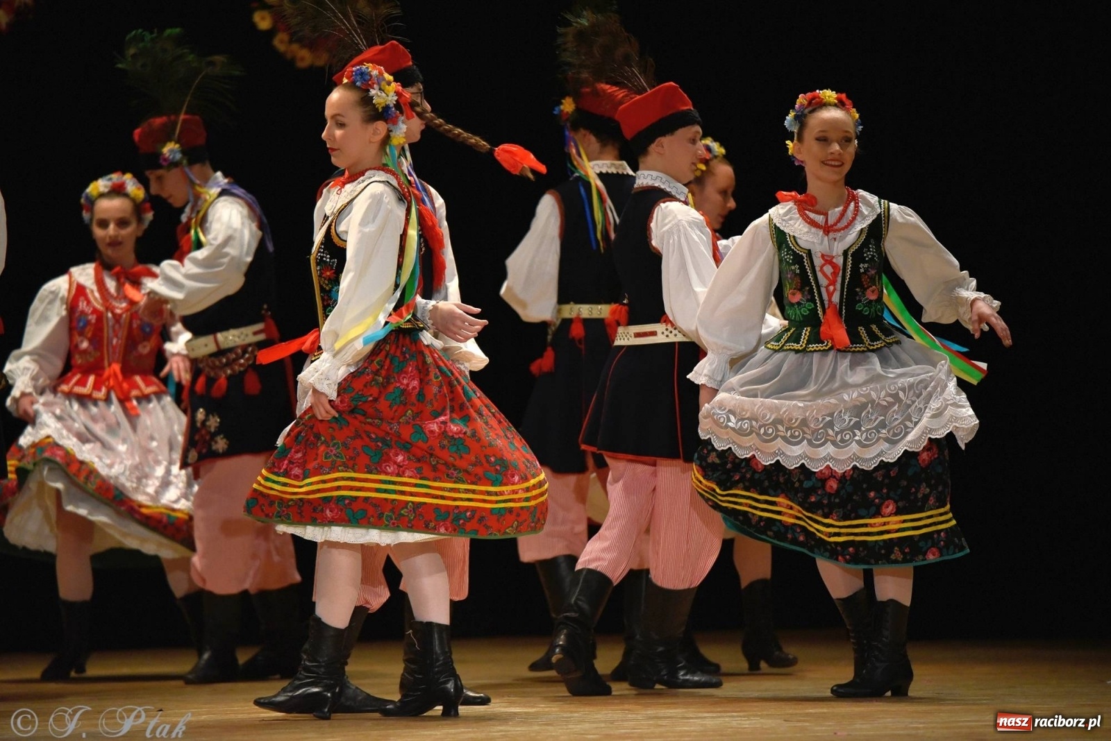 Zdjęcie w galerii na portalu naszraciborz.pl: Zespoły Źródła wspierają Kamilka. Piękny koncert w RCK [FOTO i WIDEO] wiadomości z regionu