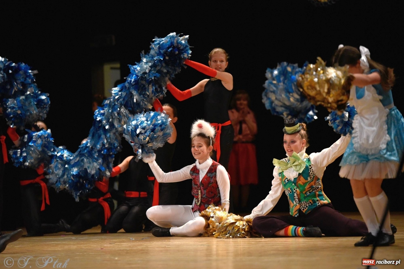 Zdjęcie w galerii na portalu naszraciborz.pl: Zespoły Źródła wspierają Kamilka. Piękny koncert w RCK [FOTO i WIDEO] wiadomości z regionu