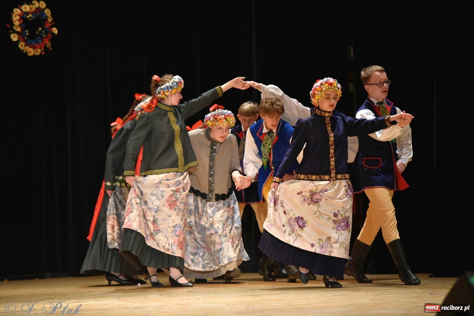 Zdjęcie w galerii na portalu naszraciborz.pl: Zespoły Źródła wspierają Kamilka. Piękny koncert w RCK [FOTO i WIDEO] wiadomości z regionu