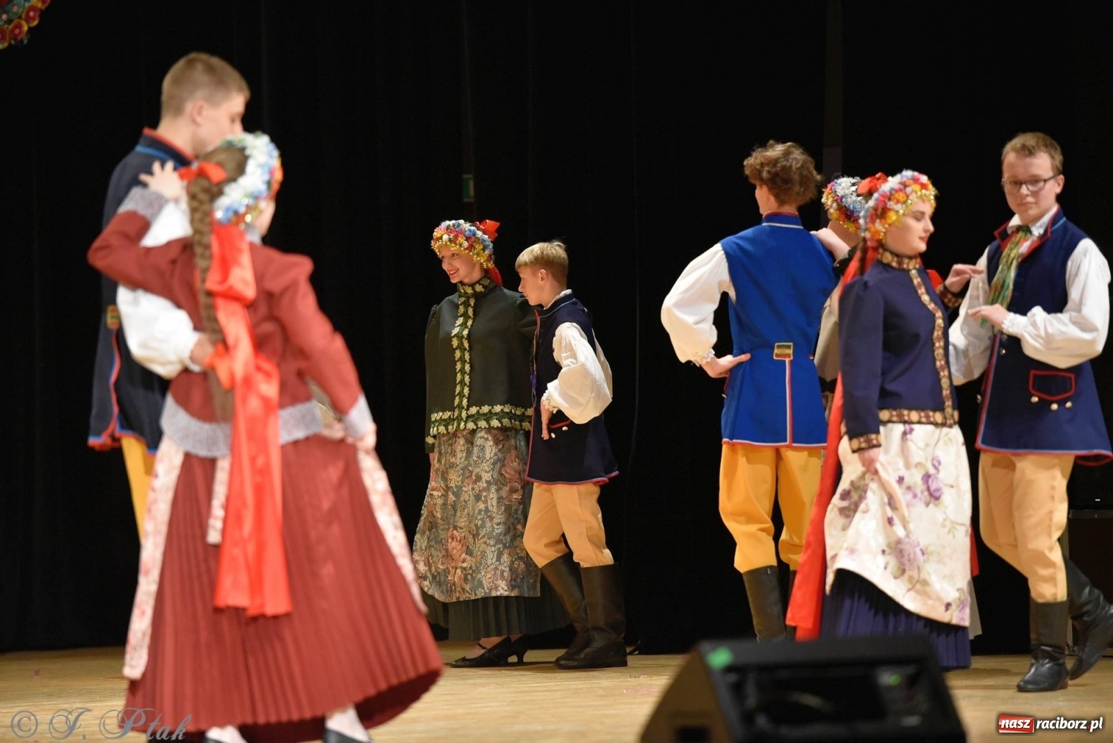 Zdjęcie w galerii na portalu naszraciborz.pl: Zespoły Źródła wspierają Kamilka. Piękny koncert w RCK [FOTO i WIDEO] wiadomości z regionu