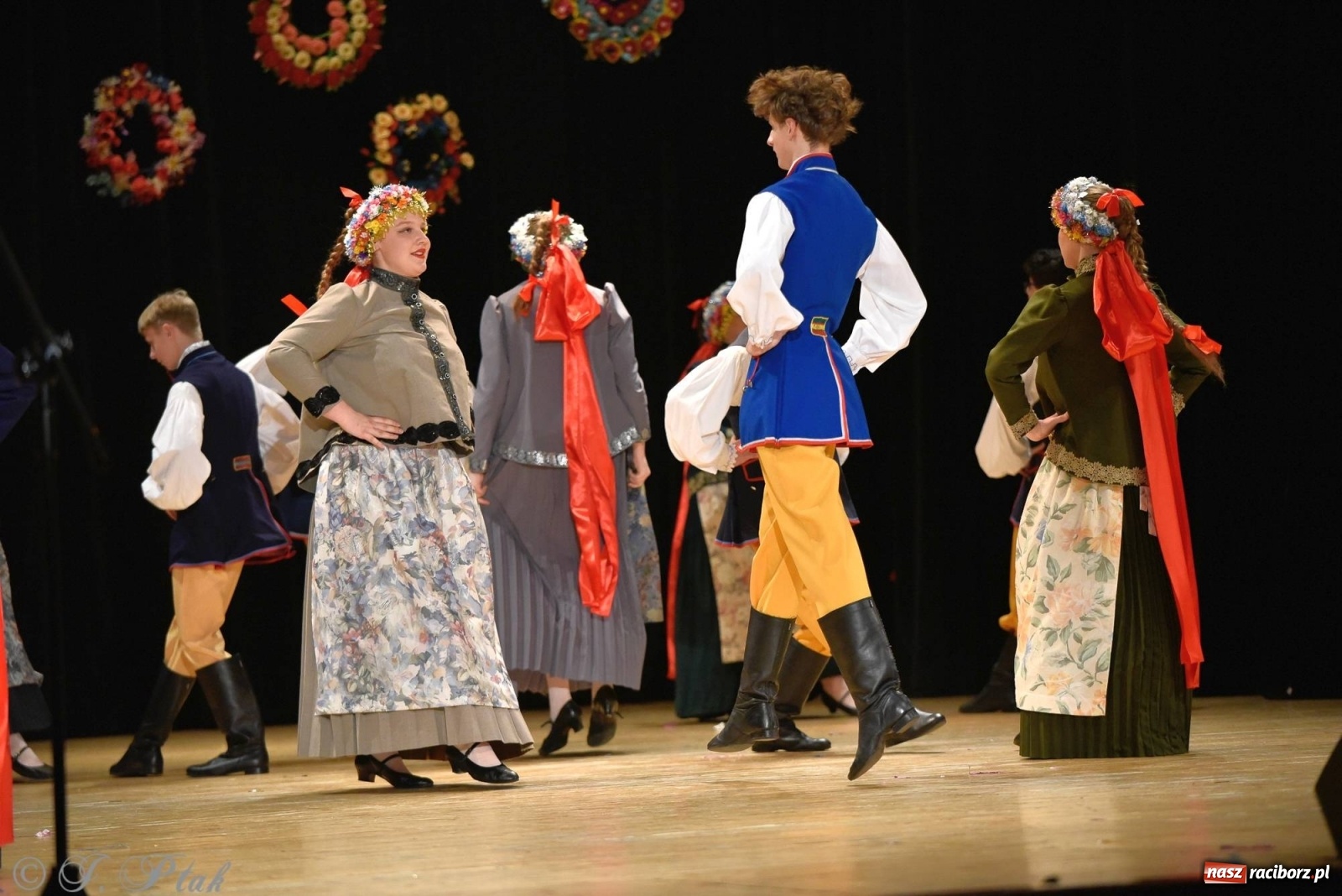 Zdjęcie w galerii na portalu naszraciborz.pl: Zespoły Źródła wspierają Kamilka. Piękny koncert w RCK [FOTO i WIDEO] wiadomości z regionu