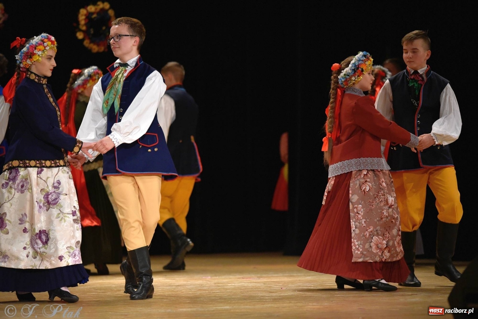 Zdjęcie w galerii na portalu naszraciborz.pl: Zespoły Źródła wspierają Kamilka. Piękny koncert w RCK [FOTO i WIDEO] wiadomości z regionu