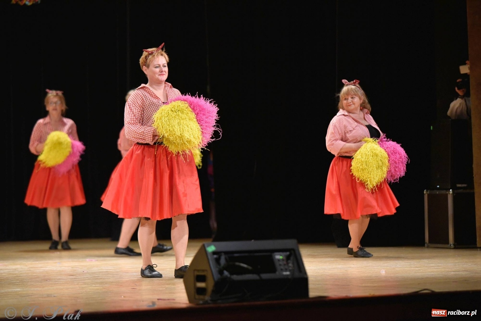 Zdjęcie w galerii na portalu naszraciborz.pl: Zespoły Źródła wspierają Kamilka. Piękny koncert w RCK [FOTO i WIDEO] wiadomości z regionu