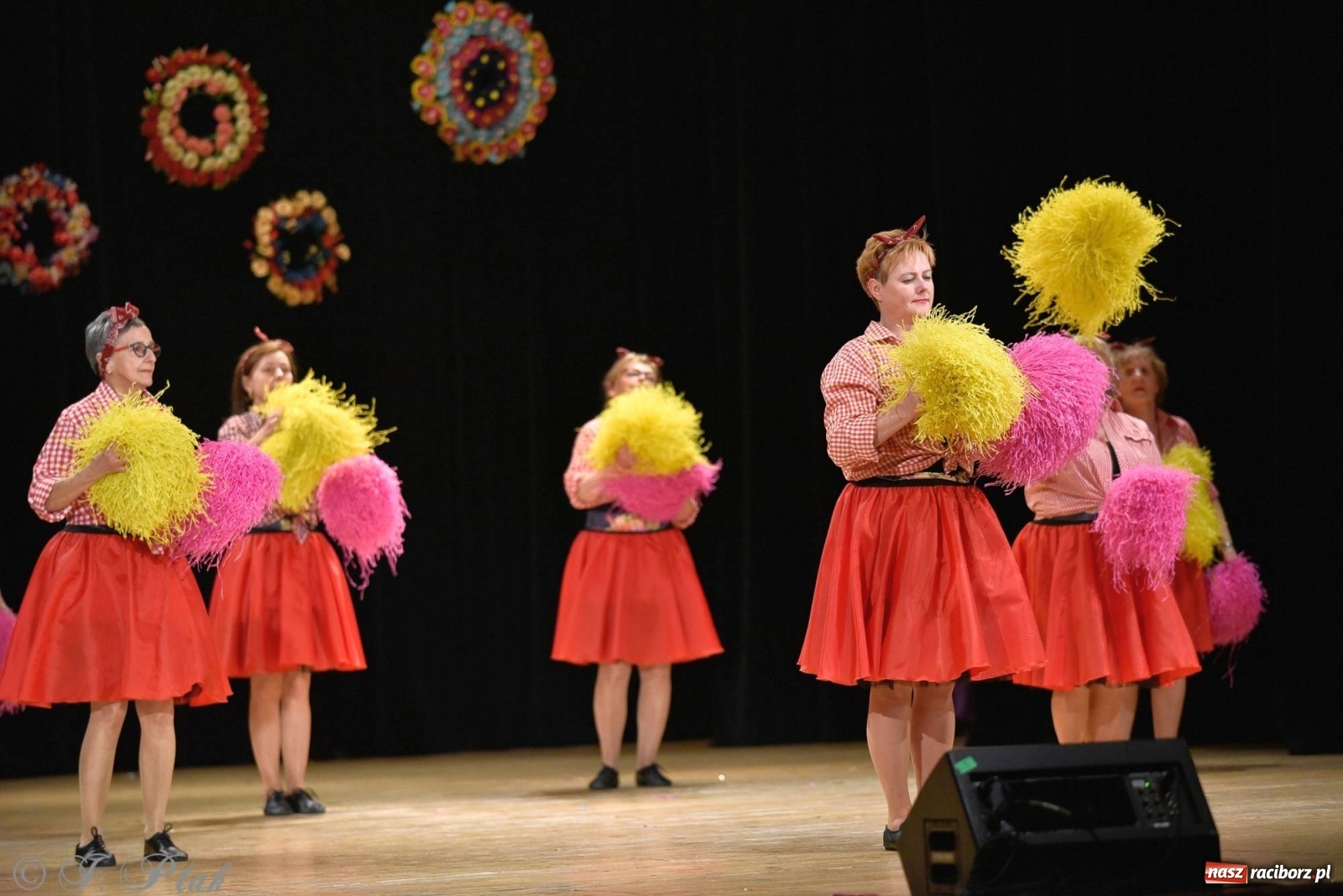 Zdjęcie w galerii na portalu naszraciborz.pl: Zespoły Źródła wspierają Kamilka. Piękny koncert w RCK [FOTO i WIDEO] wiadomości z regionu