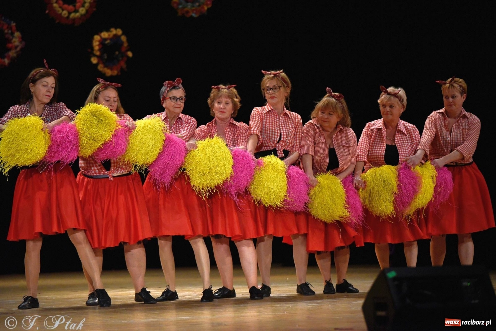 Zdjęcie w galerii na portalu naszraciborz.pl: Zespoły Źródła wspierają Kamilka. Piękny koncert w RCK [FOTO i WIDEO] wiadomości z regionu