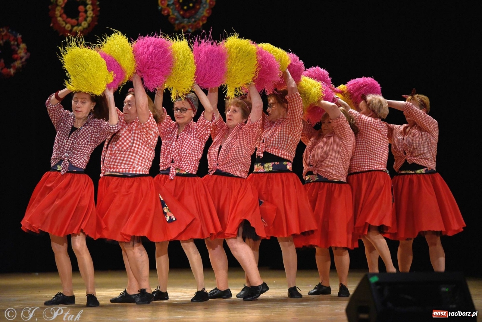 Zdjęcie w galerii na portalu naszraciborz.pl: Zespoły Źródła wspierają Kamilka. Piękny koncert w RCK [FOTO i WIDEO] wiadomości z regionu