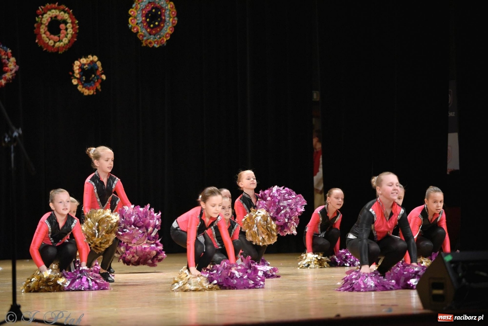 Zdjęcie w galerii na portalu naszraciborz.pl: Zespoły Źródła wspierają Kamilka. Piękny koncert w RCK [FOTO i WIDEO] wiadomości z regionu