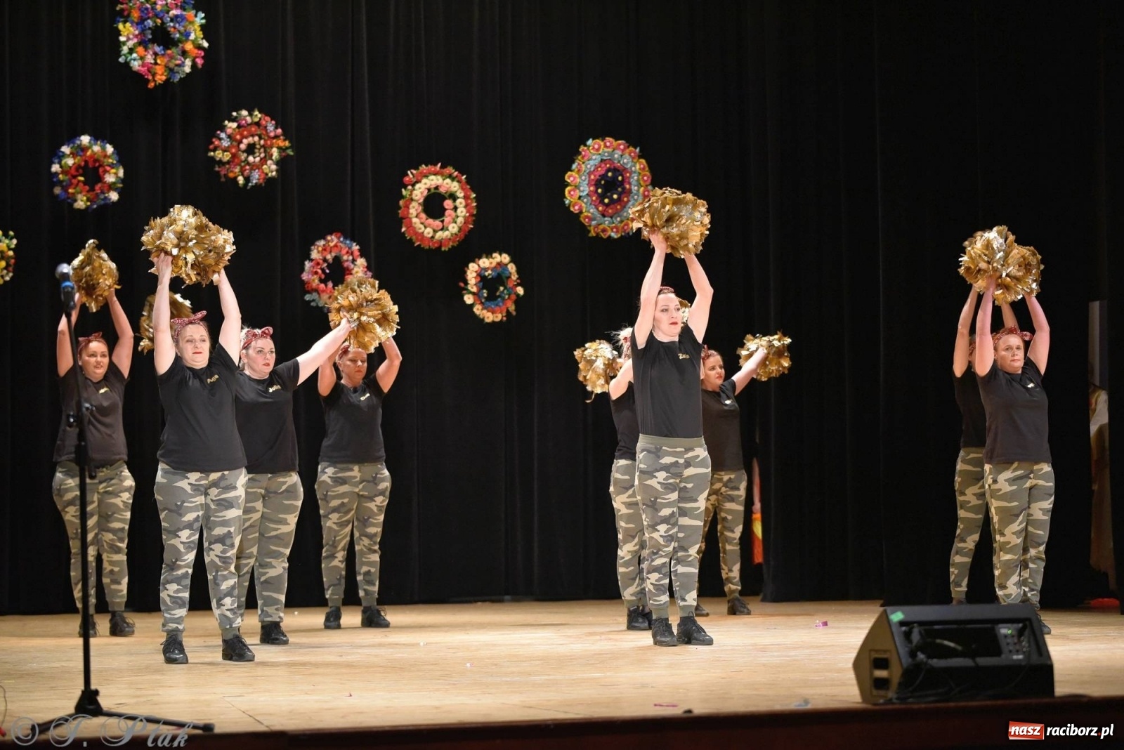 Zdjęcie w galerii na portalu naszraciborz.pl: Zespoły Źródła wspierają Kamilka. Piękny koncert w RCK [FOTO i WIDEO] wiadomości z regionu