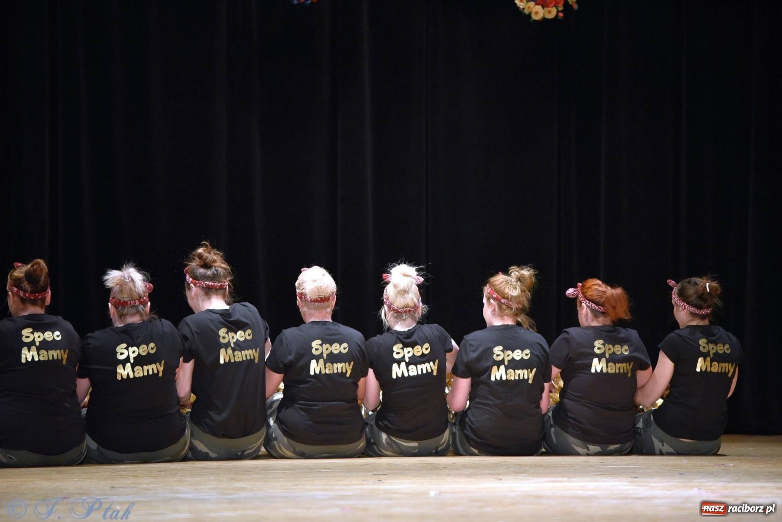 Zdjęcie w galerii na portalu naszraciborz.pl: Zespoły Źródła wspierają Kamilka. Piękny koncert w RCK [FOTO i WIDEO] wiadomości z regionu