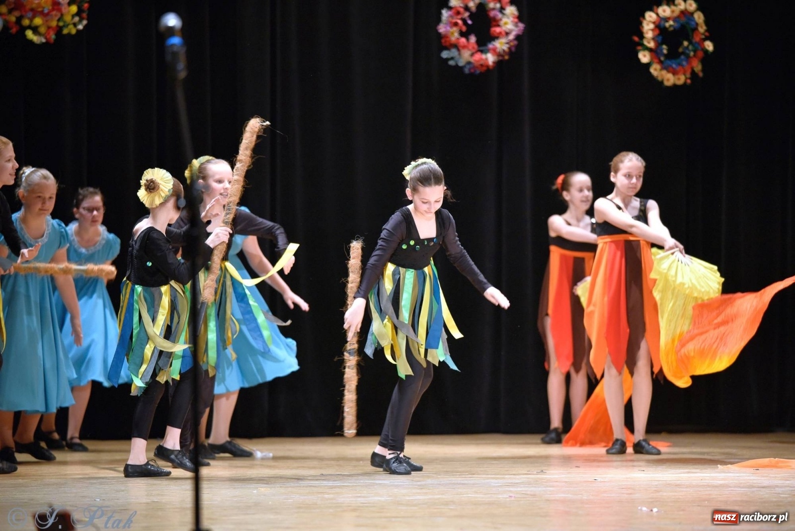 Zdjęcie w galerii na portalu naszraciborz.pl: Zespoły Źródła wspierają Kamilka. Piękny koncert w RCK [FOTO i WIDEO] wiadomości z regionu