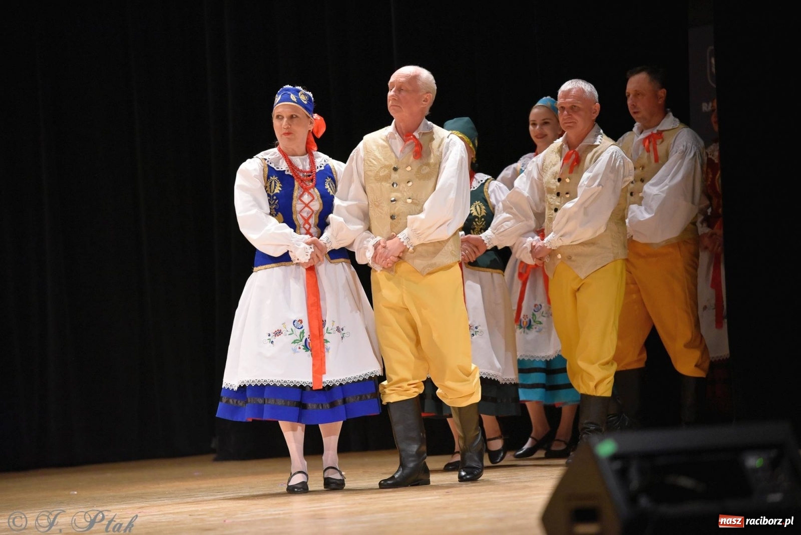 Zdjęcie w galerii na portalu naszraciborz.pl: Zespoły Źródła wspierają Kamilka. Piękny koncert w RCK [FOTO i WIDEO] wiadomości z regionu