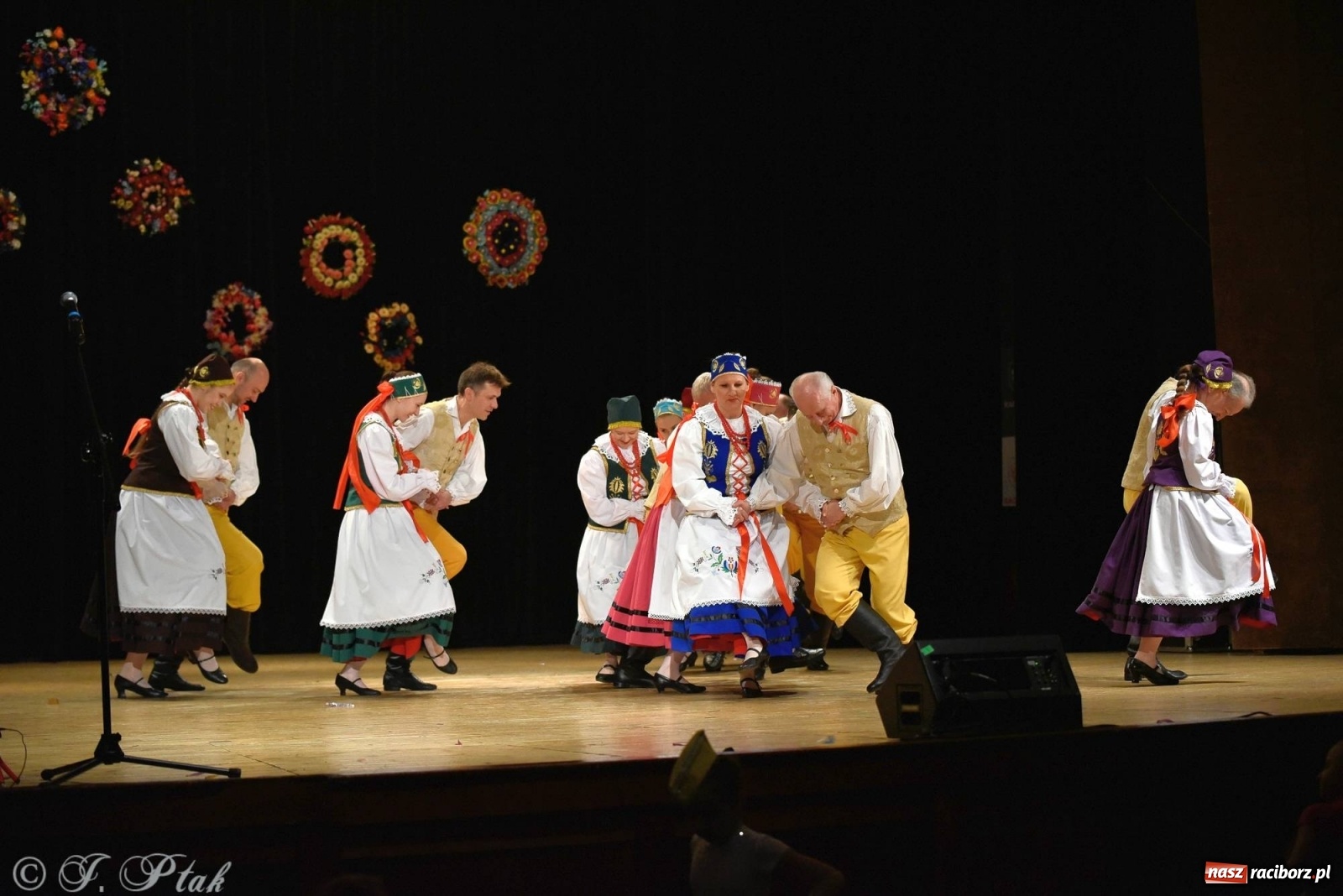 Zdjęcie w galerii na portalu naszraciborz.pl: Zespoły Źródła wspierają Kamilka. Piękny koncert w RCK [FOTO i WIDEO] wiadomości z regionu