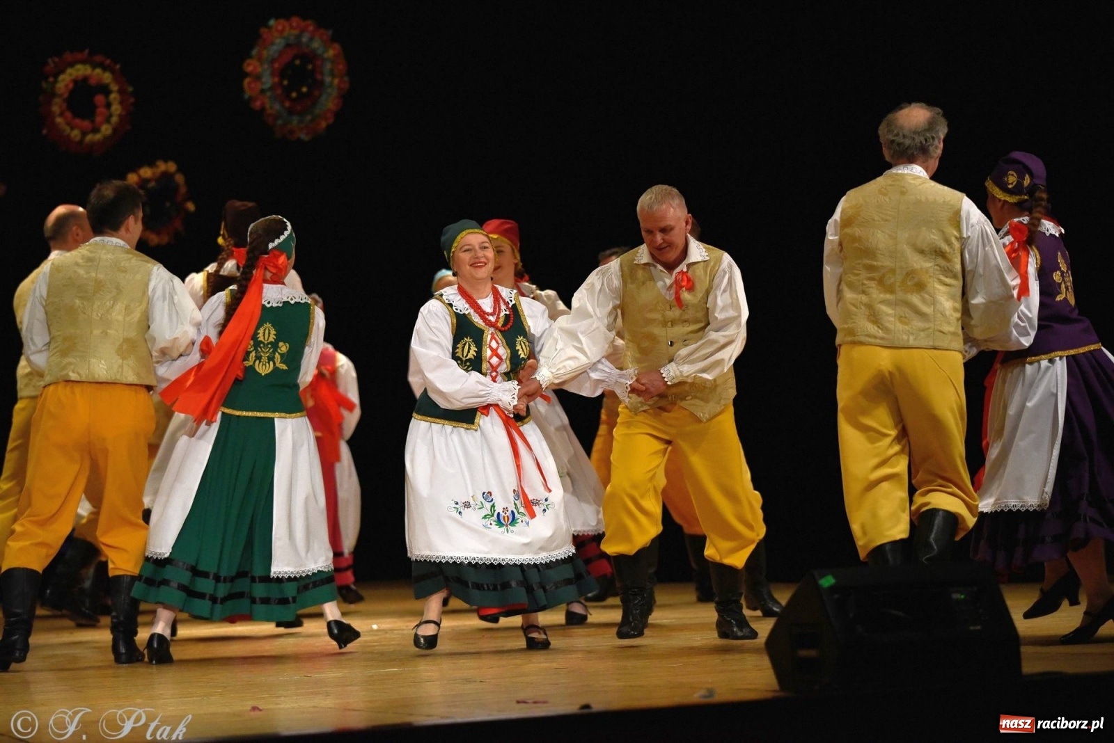 Zdjęcie w galerii na portalu naszraciborz.pl: Zespoły Źródła wspierają Kamilka. Piękny koncert w RCK [FOTO i WIDEO] wiadomości z regionu