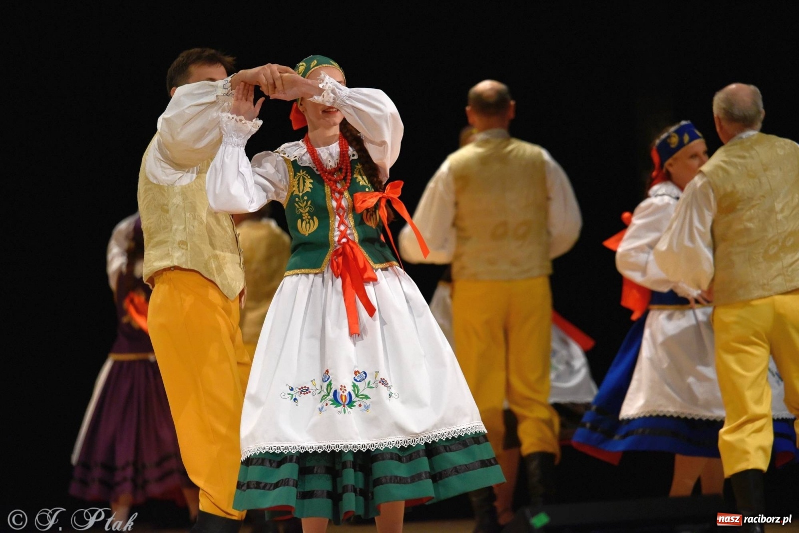 Zdjęcie w galerii na portalu naszraciborz.pl: Zespoły Źródła wspierają Kamilka. Piękny koncert w RCK [FOTO i WIDEO] wiadomości z regionu