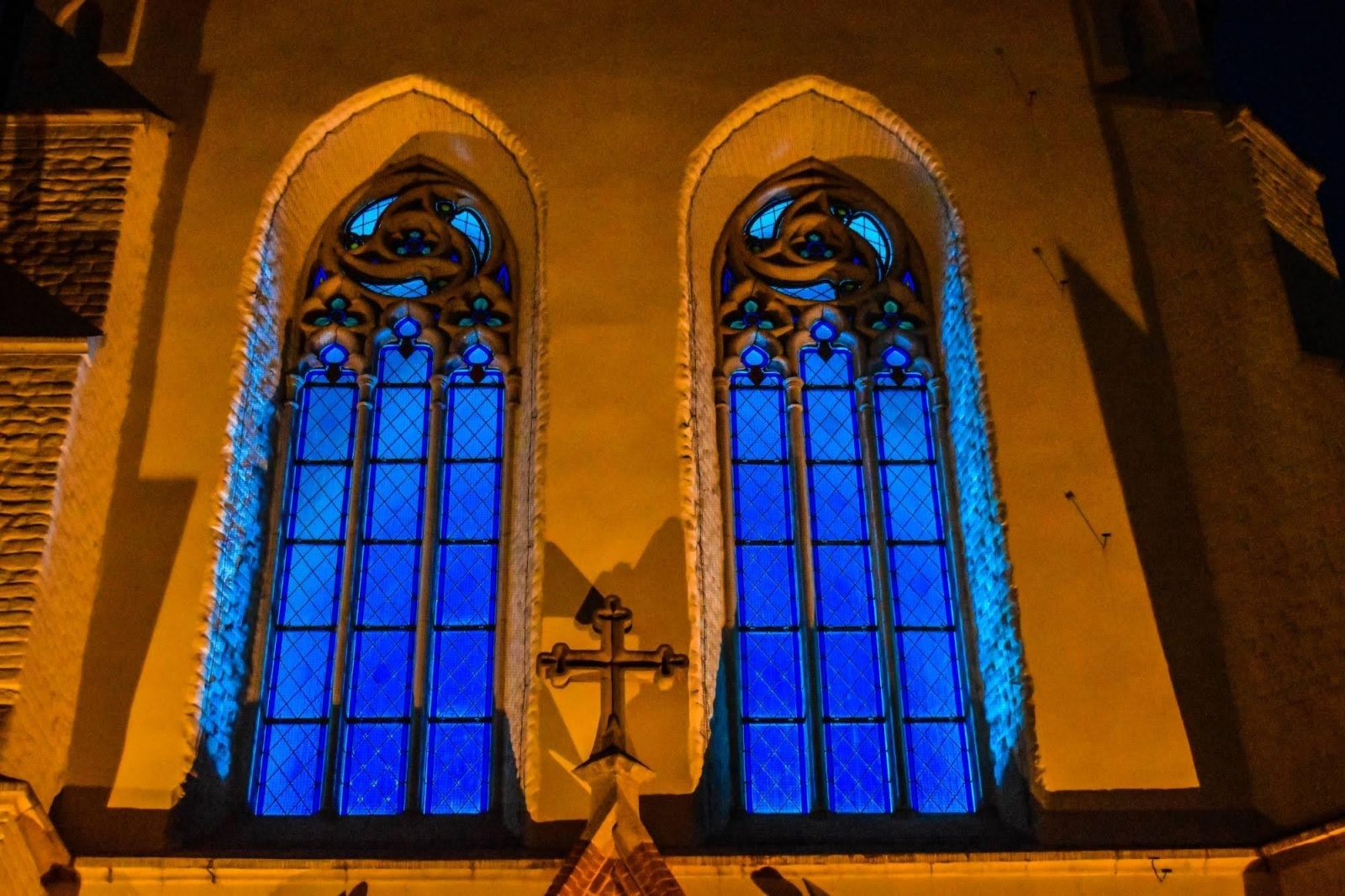 Zdjęcie w galerii na portalu naszraciborz.pl: Zamek Piastowski w niebieskim płaszczu. To ważny symbol! wiadomości z regionu