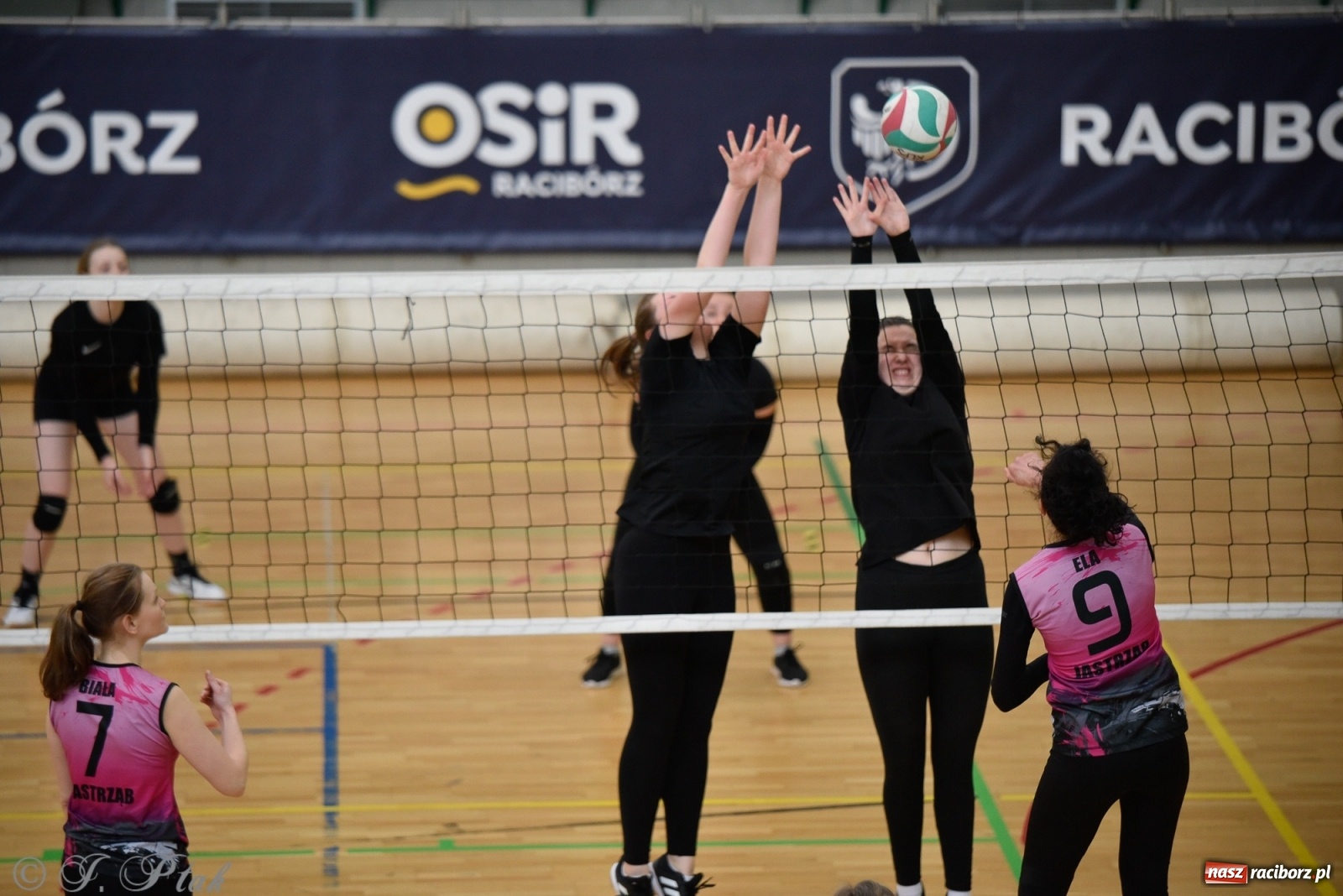 Zdjęcie w galerii na portalu naszraciborz.pl: RLPS. Niespodzianki i wygrane faworytów. Runda zasadnicza dobiegła końca [FOTO] wiadomości z regionu