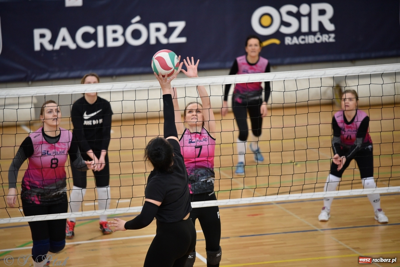 Zdjęcie w galerii na portalu naszraciborz.pl: RLPS. Niespodzianki i wygrane faworytów. Runda zasadnicza dobiegła końca [FOTO] wiadomości z regionu