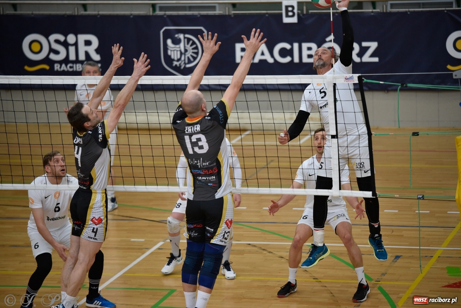 Zdjęcie w galerii na portalu naszraciborz.pl: RLPS. Niespodzianki i wygrane faworytów. Runda zasadnicza dobiegła końca [FOTO] wiadomości z regionu