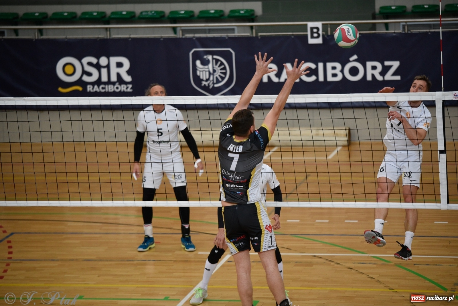 Zdjęcie w galerii na portalu naszraciborz.pl: RLPS. Niespodzianki i wygrane faworytów. Runda zasadnicza dobiegła końca [FOTO] wiadomości z regionu