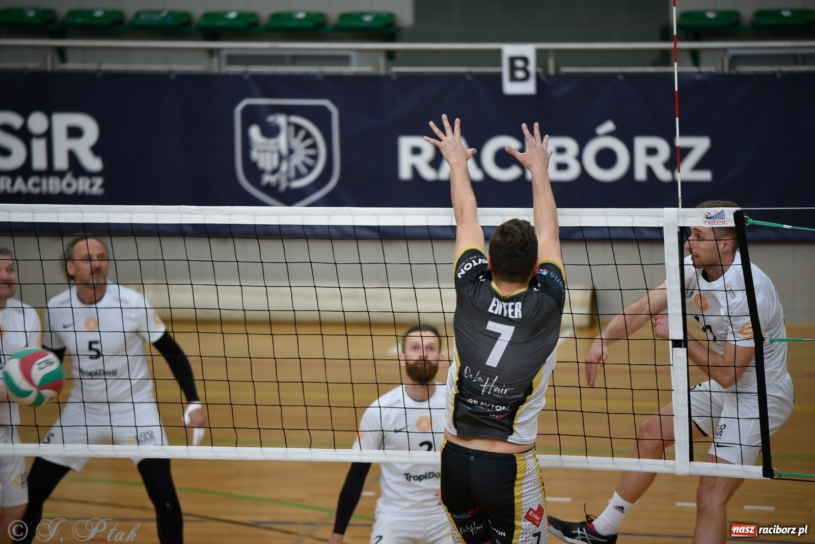 Zdjęcie w galerii na portalu naszraciborz.pl: RLPS. Niespodzianki i wygrane faworytów. Runda zasadnicza dobiegła końca [FOTO] wiadomości z regionu