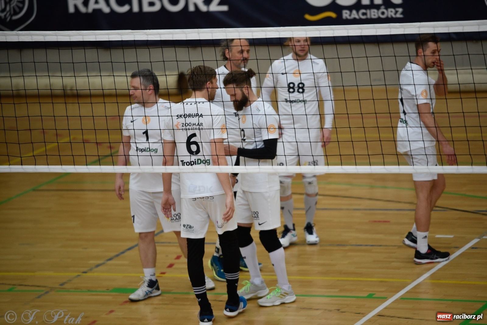 Zdjęcie w galerii na portalu naszraciborz.pl: RLPS. Niespodzianki i wygrane faworytów. Runda zasadnicza dobiegła końca [FOTO] wiadomości z regionu