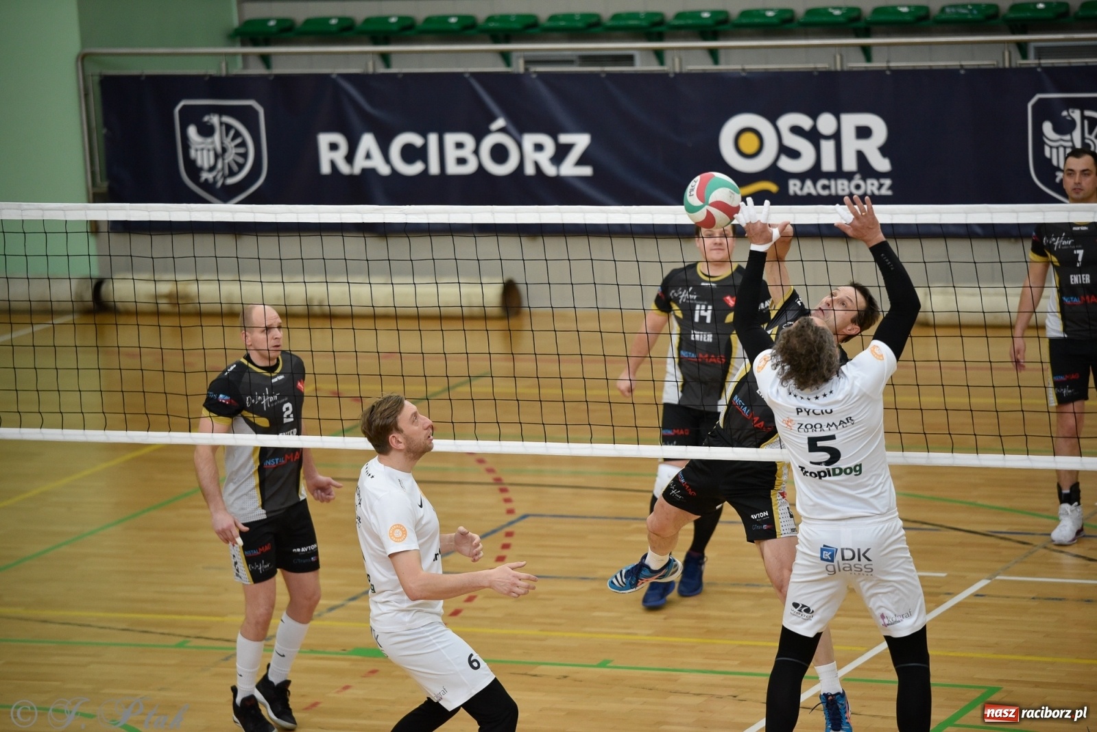 Zdjęcie w galerii na portalu naszraciborz.pl: RLPS. Niespodzianki i wygrane faworytów. Runda zasadnicza dobiegła końca [FOTO] wiadomości z regionu