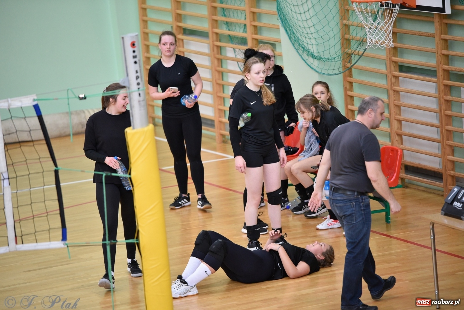 Zdjęcie w galerii na portalu naszraciborz.pl: RLPS. Niespodzianki i wygrane faworytów. Runda zasadnicza dobiegła końca [FOTO] wiadomości z regionu