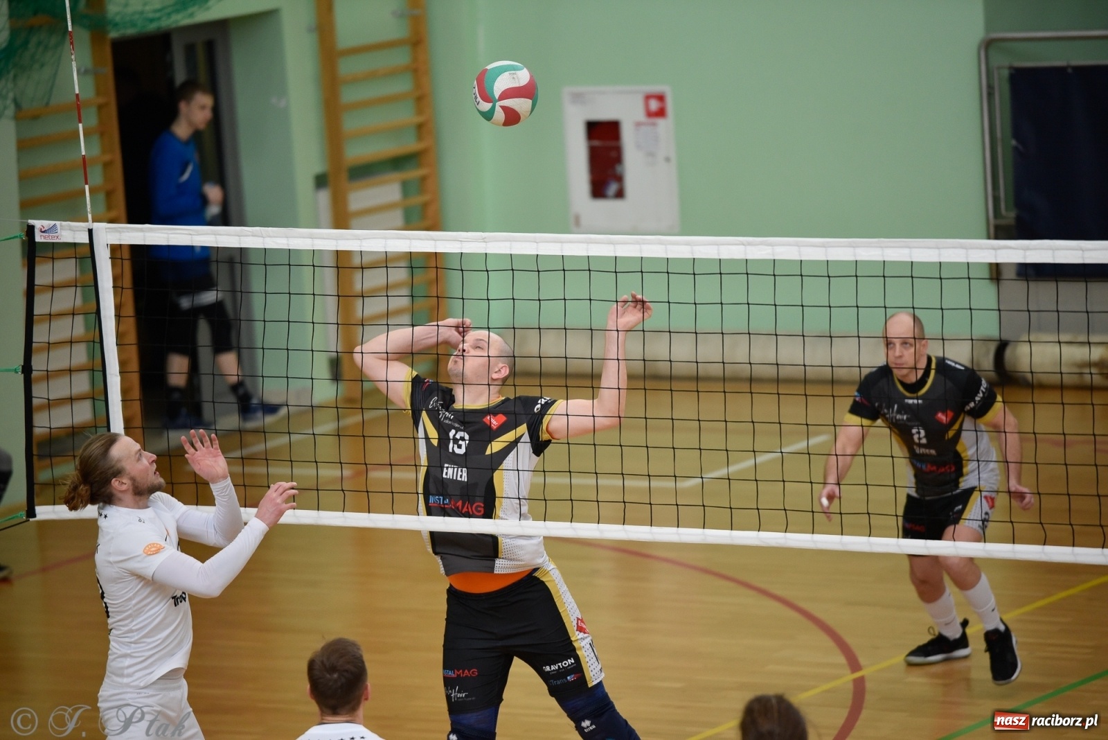 Zdjęcie w galerii na portalu naszraciborz.pl: RLPS. Niespodzianki i wygrane faworytów. Runda zasadnicza dobiegła końca [FOTO] wiadomości z regionu