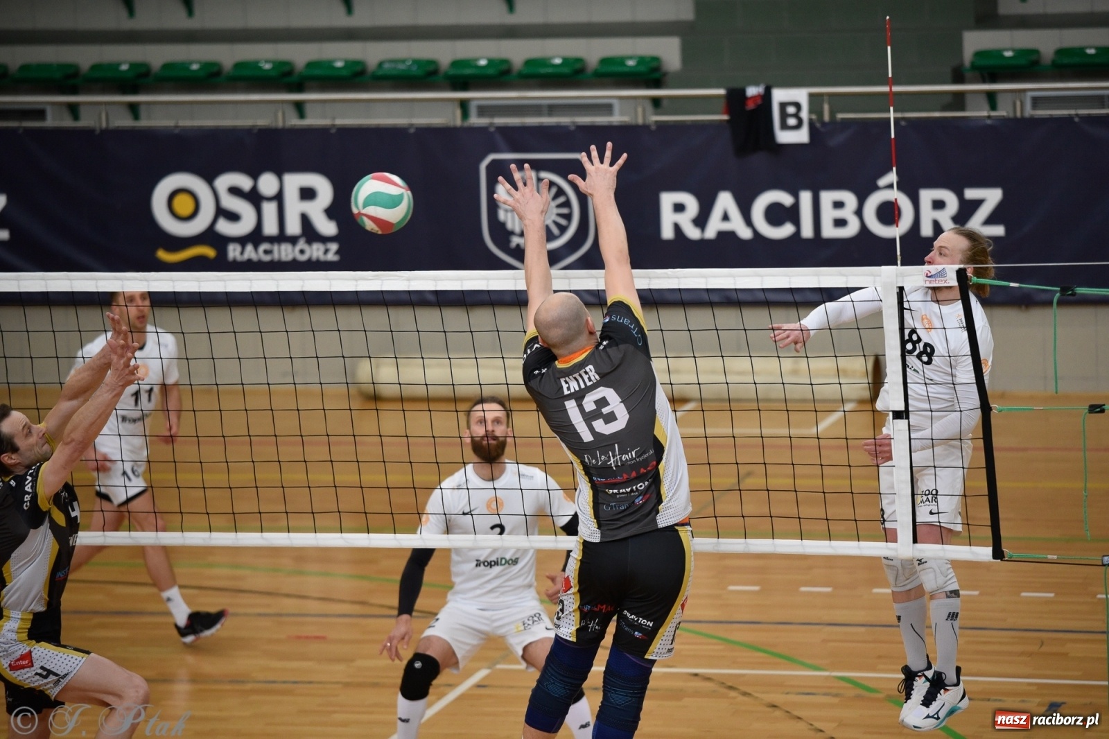 Zdjęcie w galerii na portalu naszraciborz.pl: RLPS. Niespodzianki i wygrane faworytów. Runda zasadnicza dobiegła końca [FOTO] wiadomości z regionu