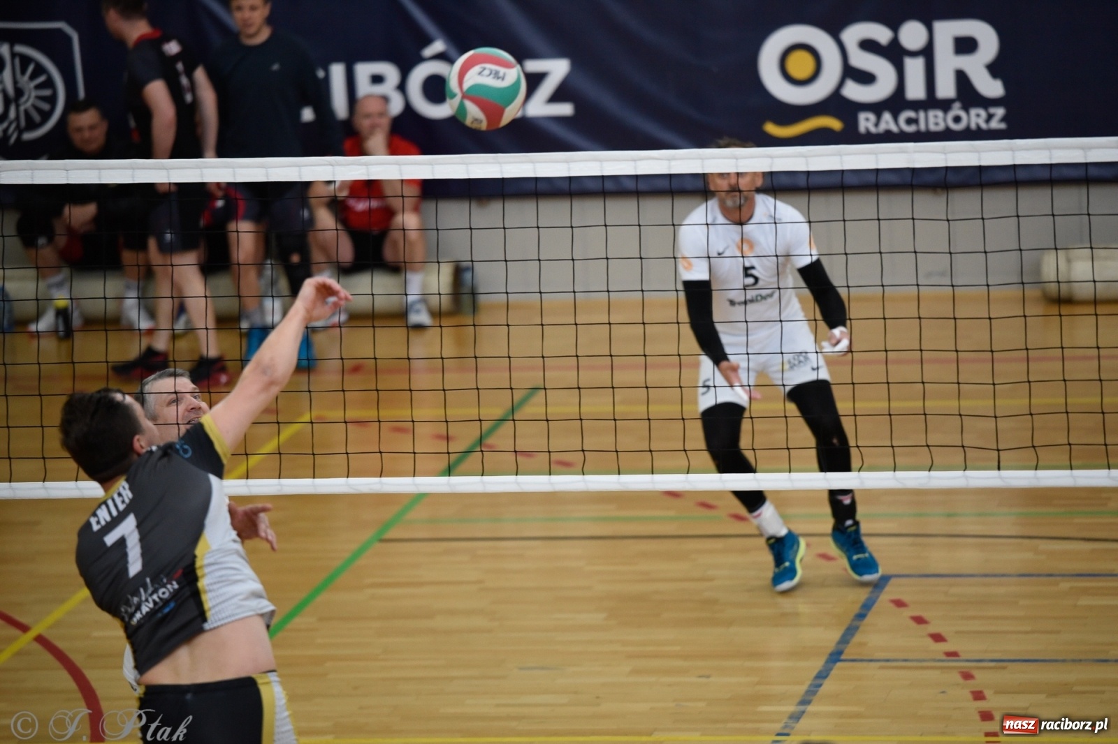 Zdjęcie w galerii na portalu naszraciborz.pl: RLPS. Niespodzianki i wygrane faworytów. Runda zasadnicza dobiegła końca [FOTO] wiadomości z regionu