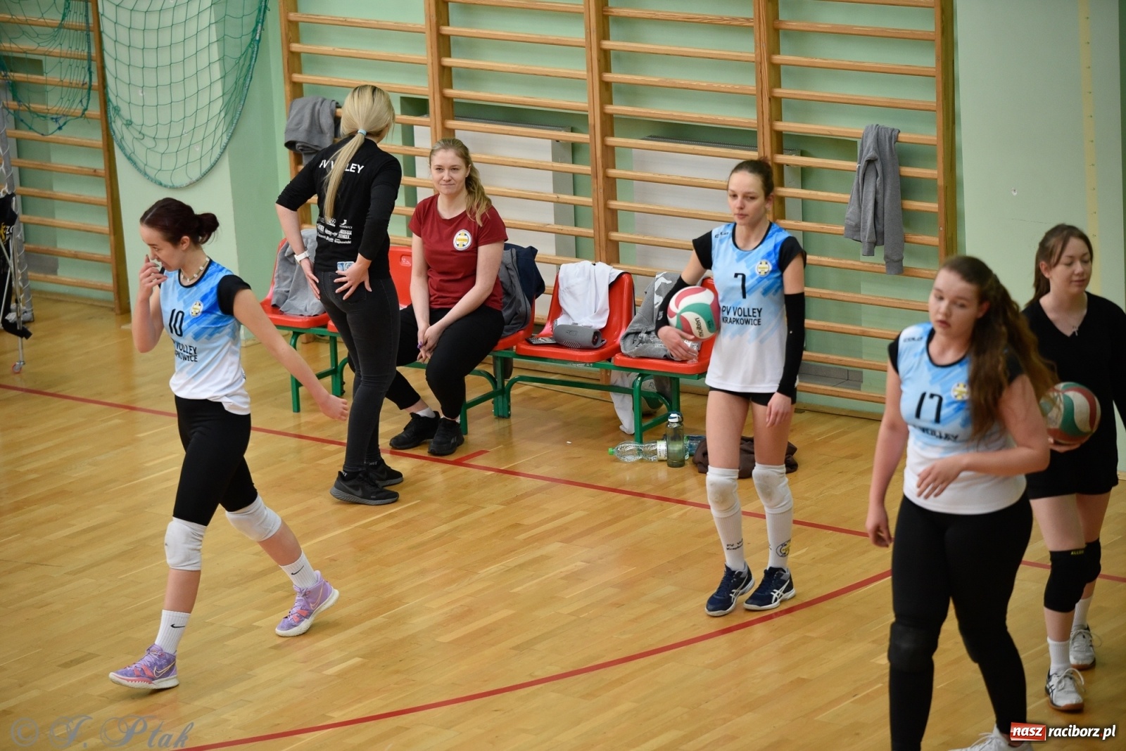 Zdjęcie w galerii na portalu naszraciborz.pl: RLPS. Niespodzianki i wygrane faworytów. Runda zasadnicza dobiegła końca [FOTO] wiadomości z regionu