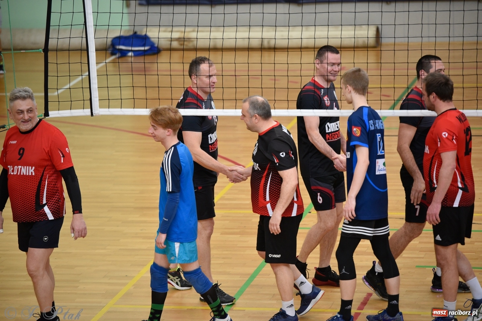 Zdjęcie w galerii na portalu naszraciborz.pl: RLPS. Niespodzianki i wygrane faworytów. Runda zasadnicza dobiegła końca [FOTO] wiadomości z regionu