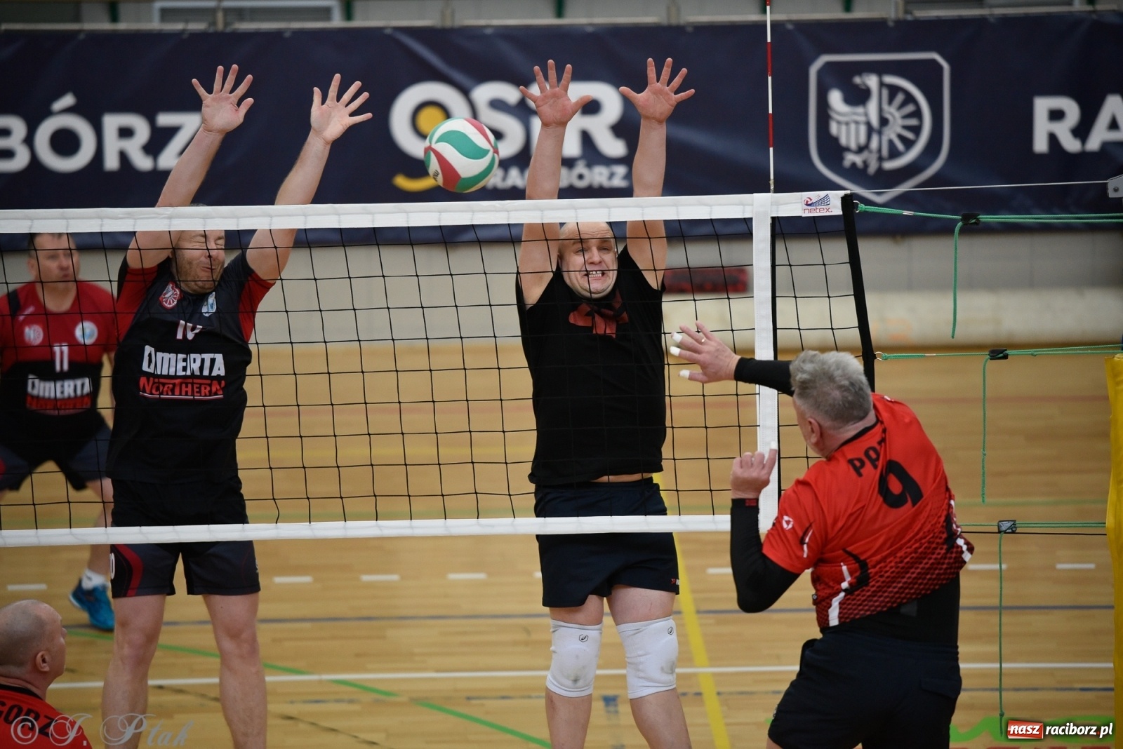 Zdjęcie w galerii na portalu naszraciborz.pl: RLPS. Niespodzianki i wygrane faworytów. Runda zasadnicza dobiegła końca [FOTO] wiadomości z regionu