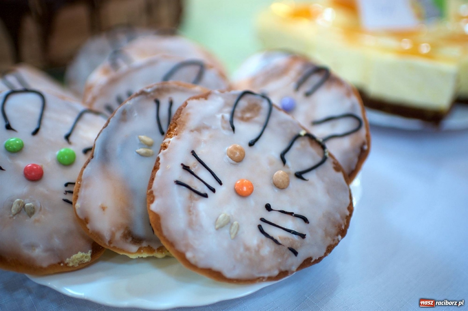 Zdjęcie w galerii na portalu naszraciborz.pl: Do Tworkowa wrócił kiermasz wielkanocny [FOTO i WIDEO] wiadomości z regionu