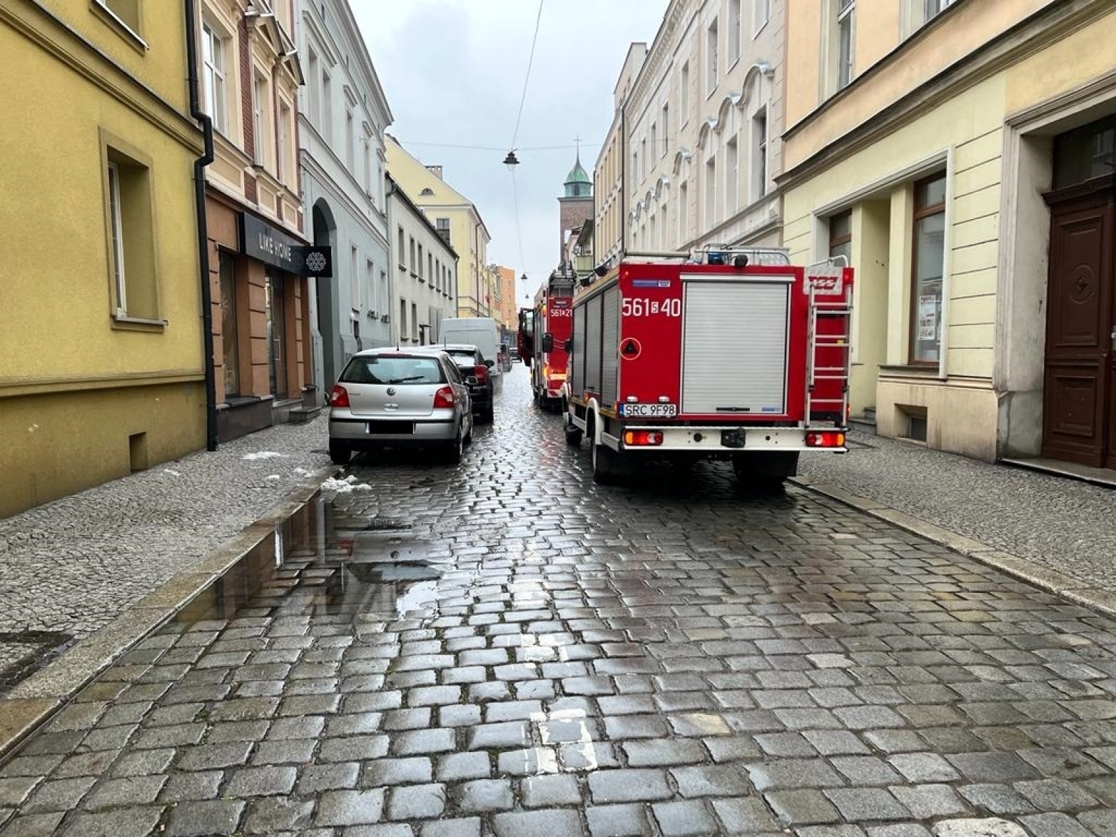 Zdjęcie w galerii na portalu naszraciborz.pl: Raport 998. Zasłabnięcie przy Chopina. Pomogli strażacy wiadomości z regionu