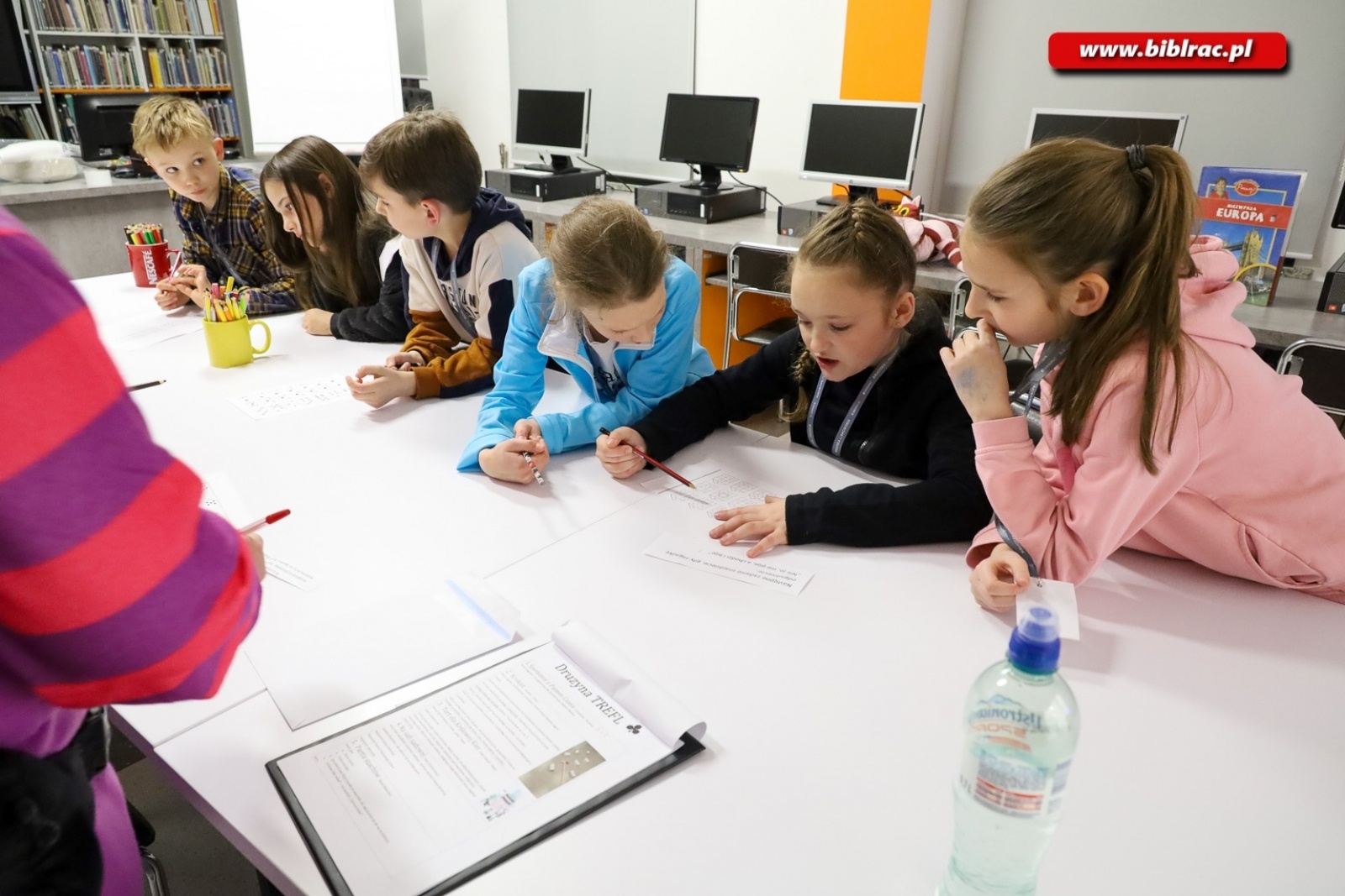 Zdjęcie w galerii na portalu naszraciborz.pl: 40 dzieci spędziło w książnicy noc w Krainie Czarów wiadomości z regionu