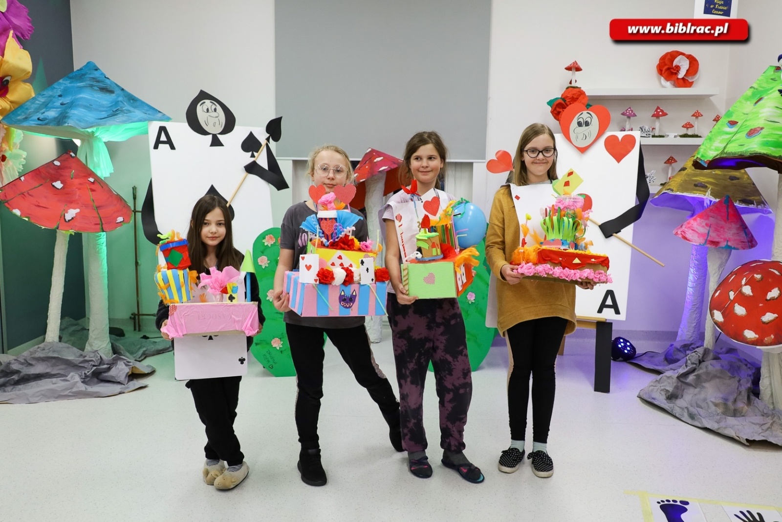 Zdjęcie w galerii na portalu naszraciborz.pl: 40 dzieci spędziło w książnicy noc w Krainie Czarów wiadomości z regionu