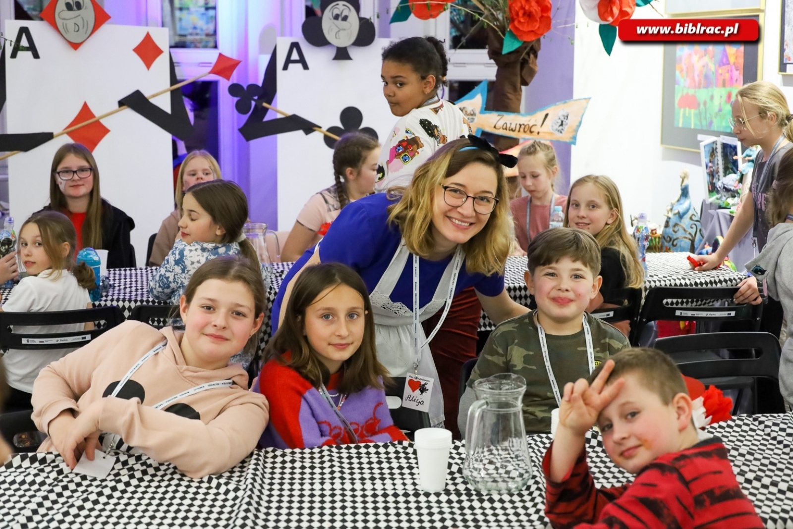 Zdjęcie w galerii na portalu naszraciborz.pl: 40 dzieci spędziło w książnicy noc w Krainie Czarów wiadomości z regionu