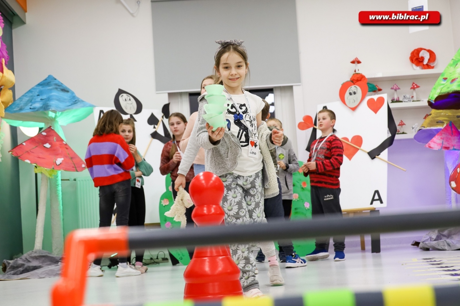 Zdjęcie w galerii na portalu naszraciborz.pl: 40 dzieci spędziło w książnicy noc w Krainie Czarów wiadomości z regionu