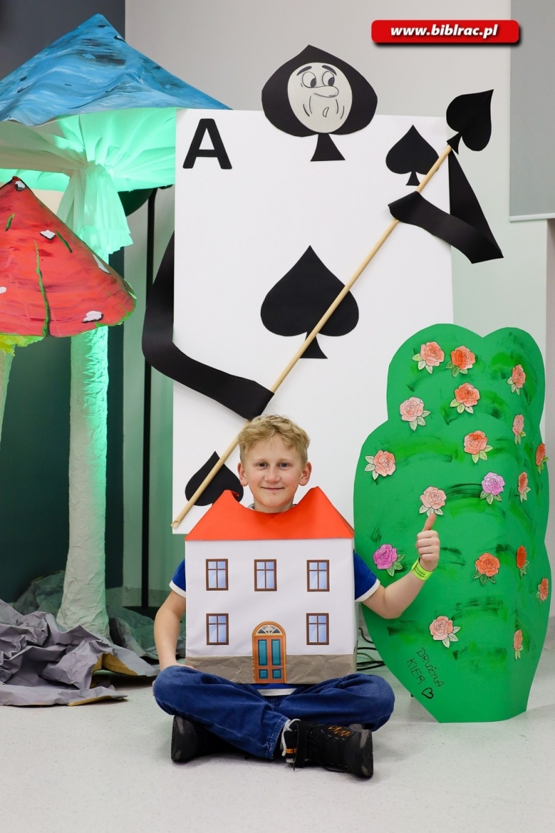 Zdjęcie w galerii na portalu naszraciborz.pl: 40 dzieci spędziło w książnicy noc w Krainie Czarów wiadomości z regionu