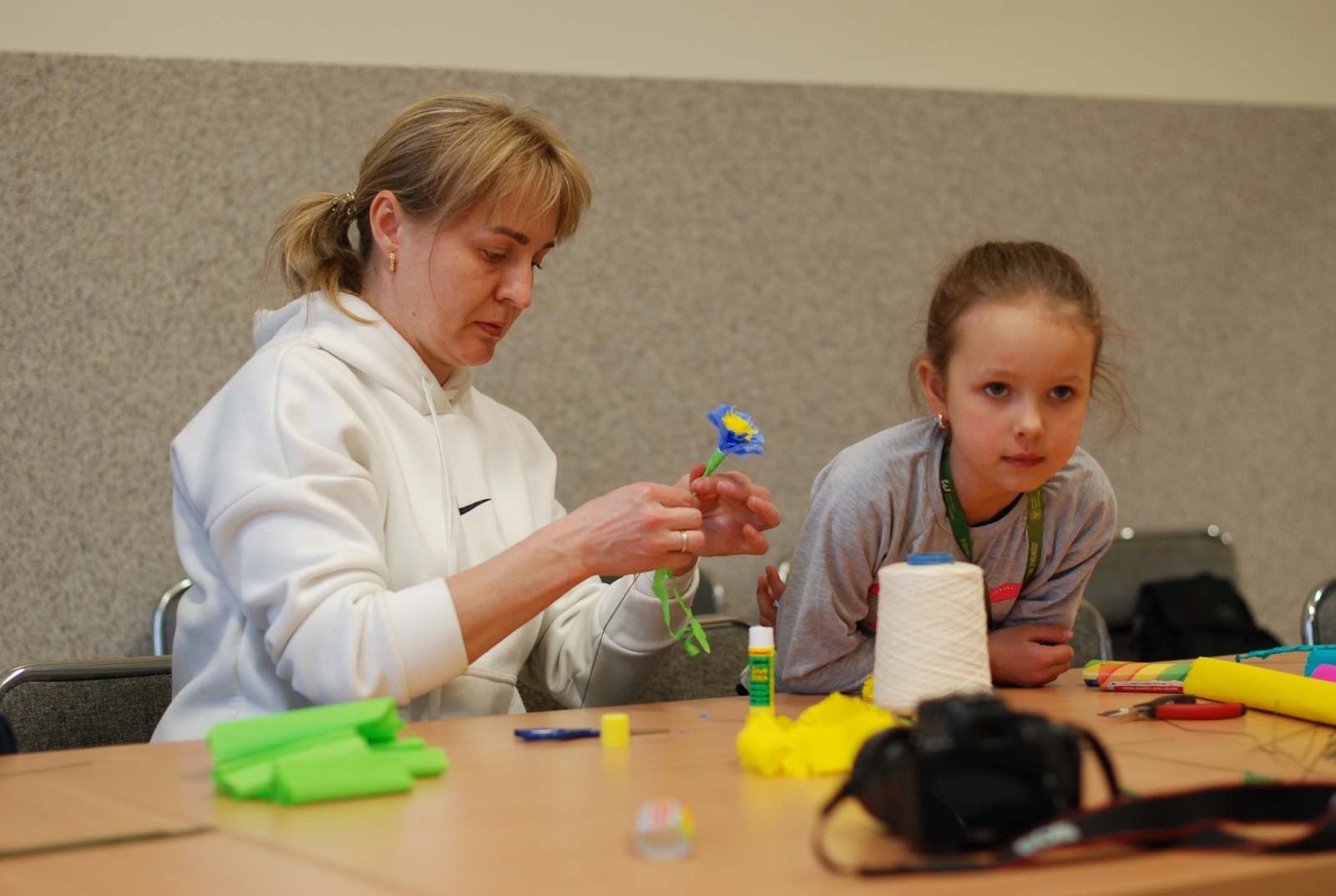 Zdjęcie w galerii na portalu naszraciborz.pl: Międzynarodowe warsztaty tworzenia palm wielkanocnych w Nędzy [FOTO] wiadomości z regionu