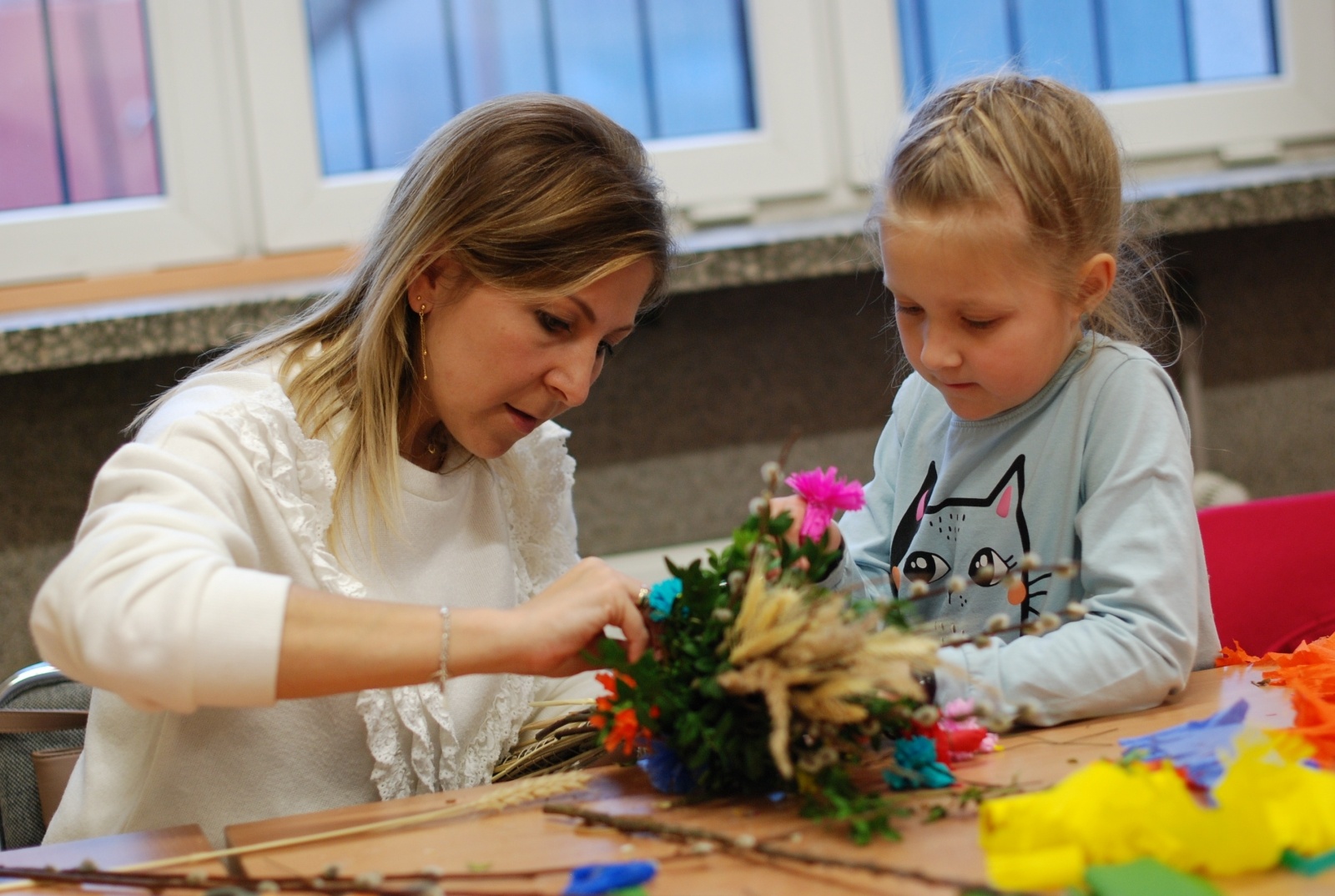 Zdjęcie w galerii na portalu naszraciborz.pl: Międzynarodowe warsztaty tworzenia palm wielkanocnych w Nędzy [FOTO] wiadomości z regionu