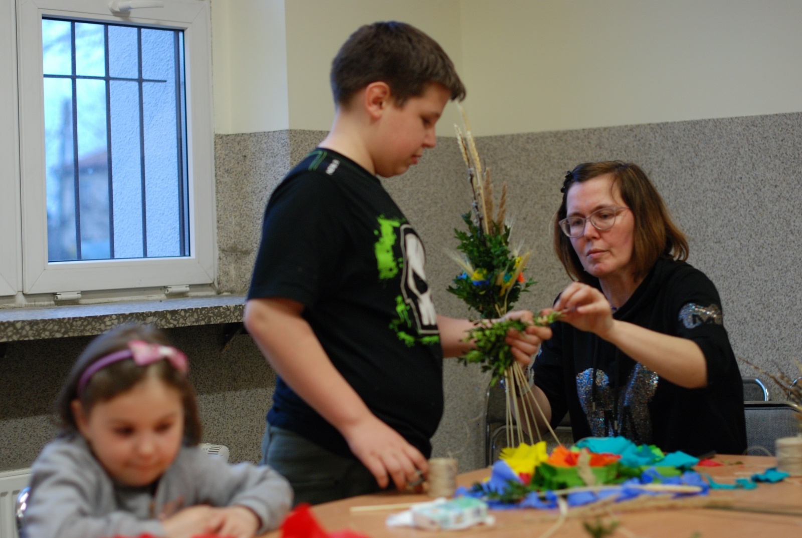 Zdjęcie w galerii na portalu naszraciborz.pl: Międzynarodowe warsztaty tworzenia palm wielkanocnych w Nędzy [FOTO] wiadomości z regionu