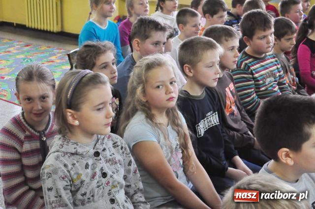 Zdjęcie w galerii na portalu naszraciborz.pl: Nowy system nie ma przed nimi tajemnic wiadomości z regionu